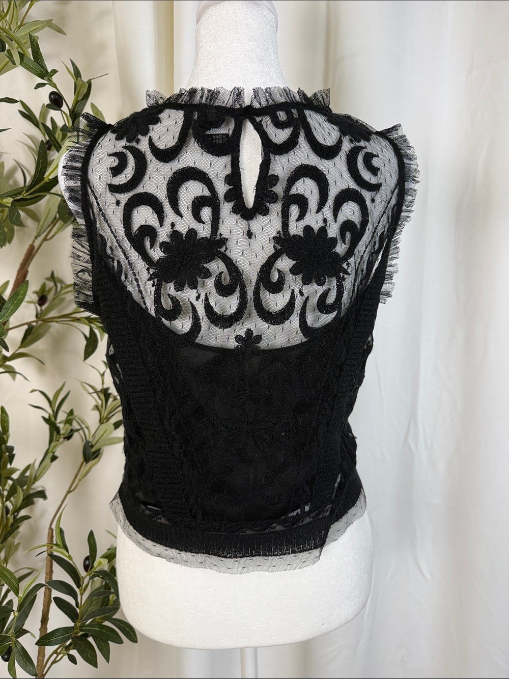 Zara Trafaluc Collection Black Sheer Lace Appliqué Sleeveless Camisole Sz M (T4) - Picture 3 of 8
